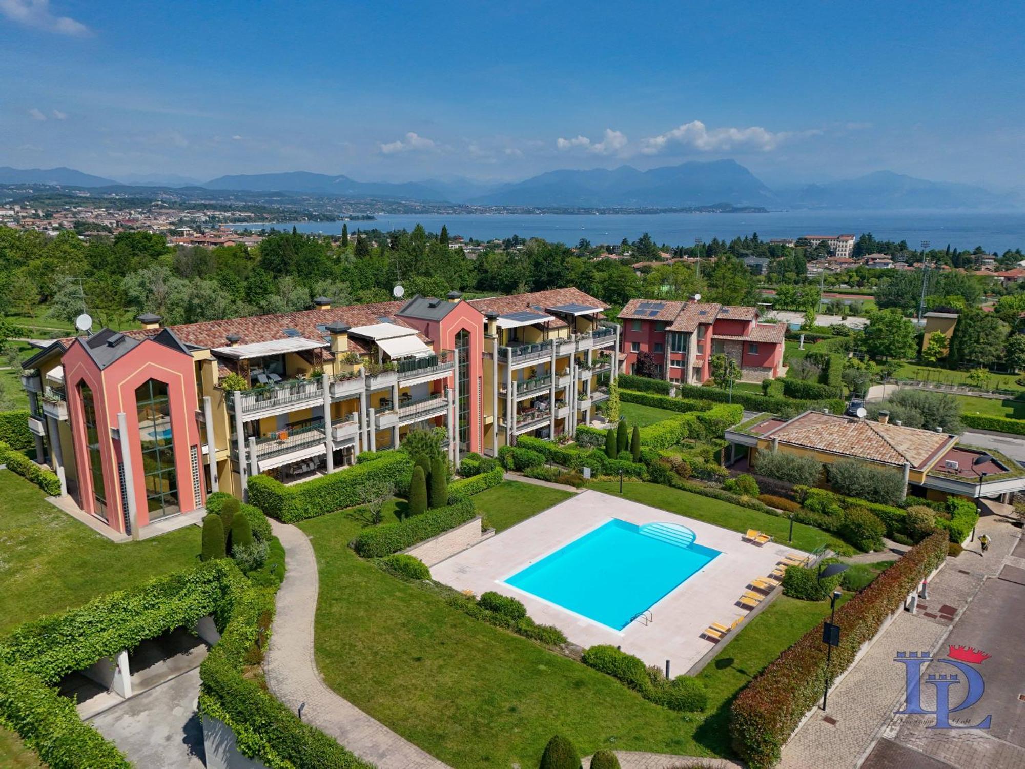 דסנזאנו דל גארדה Desenzanoloft Official Partner Marriott Homes & Villas - Paradise Lake View In A 5 Pools Exclusive Residence מראה חיצוני תמונה