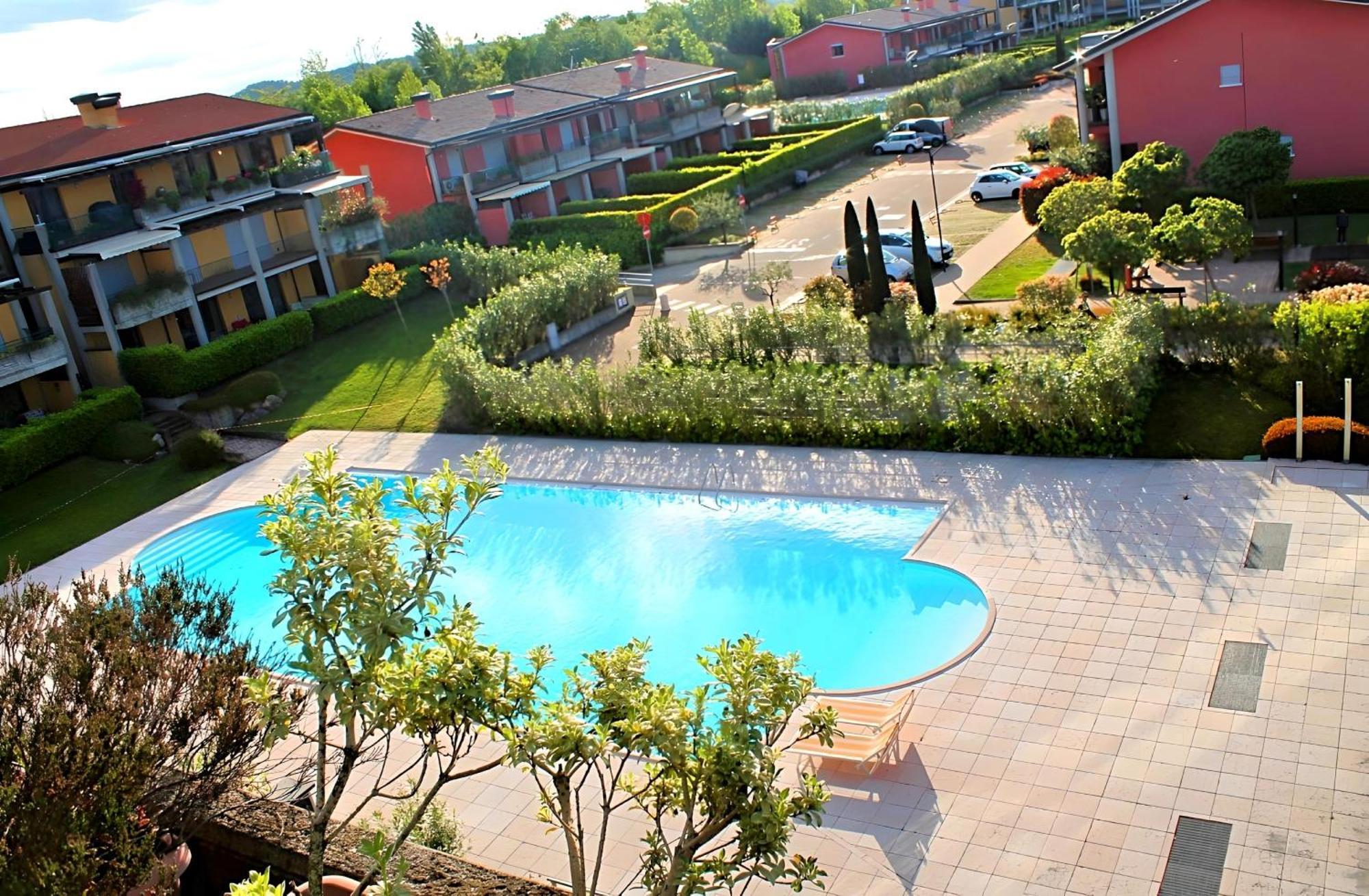 דסנזאנו דל גארדה Desenzanoloft Official Partner Marriott Homes & Villas - Paradise Lake View In A 5 Pools Exclusive Residence מראה חיצוני תמונה